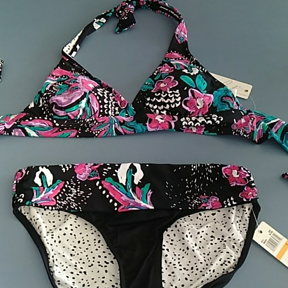 New Anne Cole two piece swimsuit